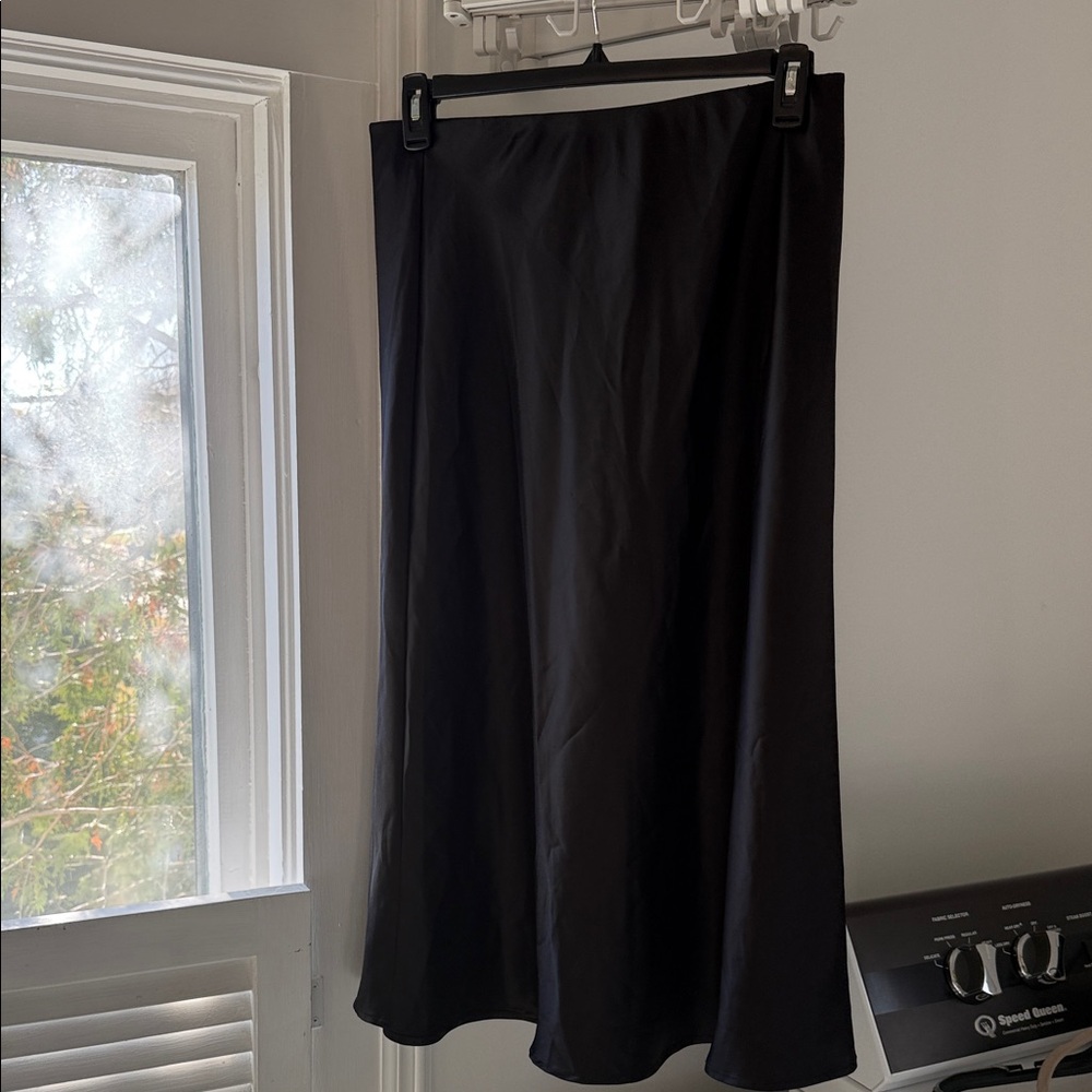 Elegant Black Women's Skirt